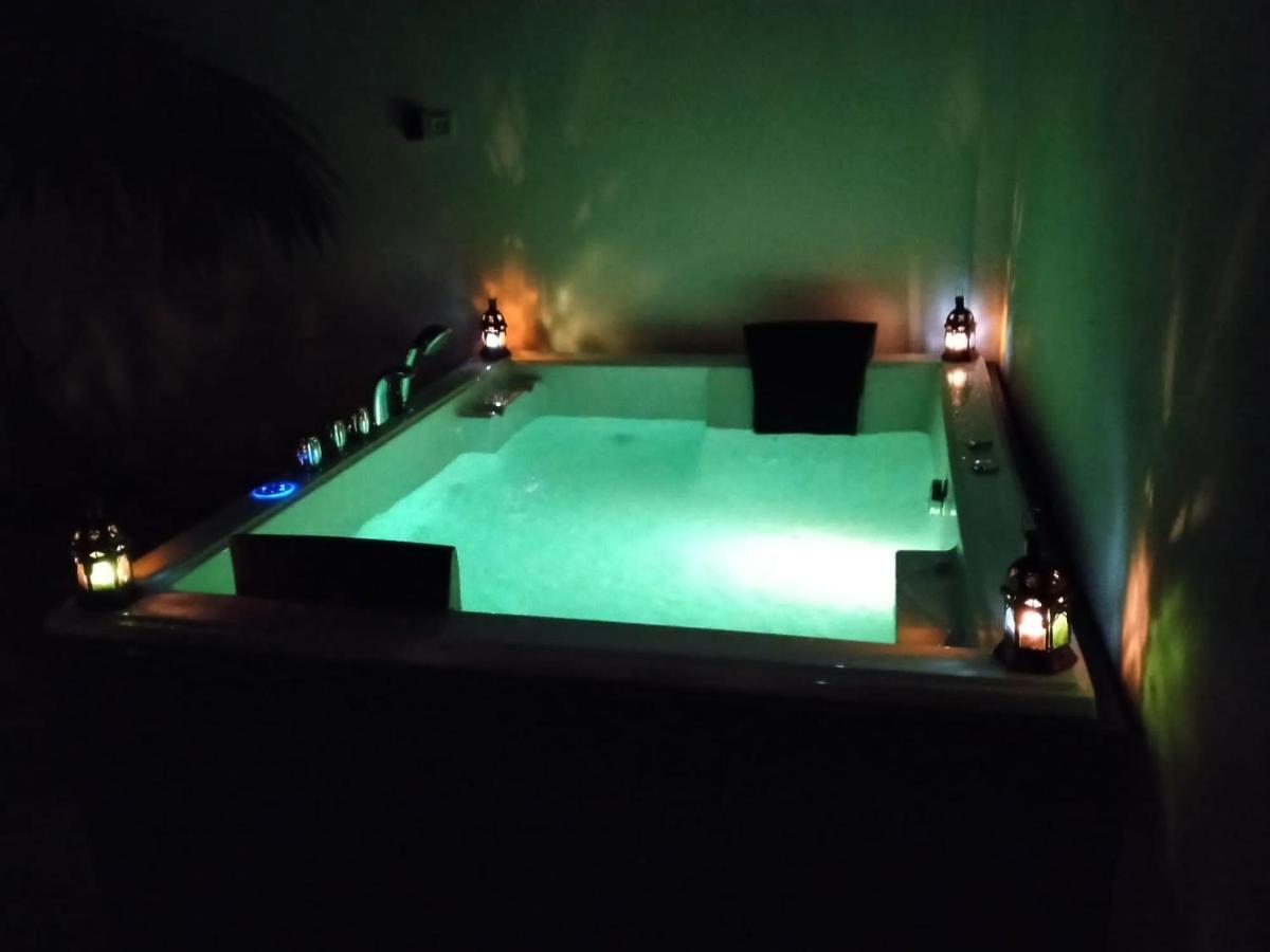 Villa Casa Blanca Luxury Spa Con Piscina Privada Y Jacuzzi Privado Chiclana de la Frontera Bagian luar foto